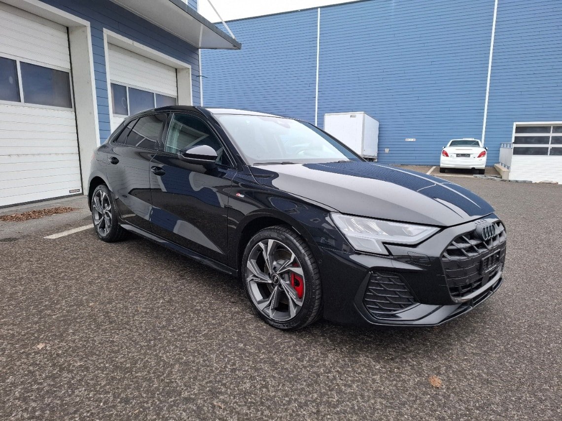 AUDI A3 Sportback 45 TFSI e S line S-tronic, Hybride Rechargeable Essence/Électricité, Voiture nouvelle, Automatique - 2