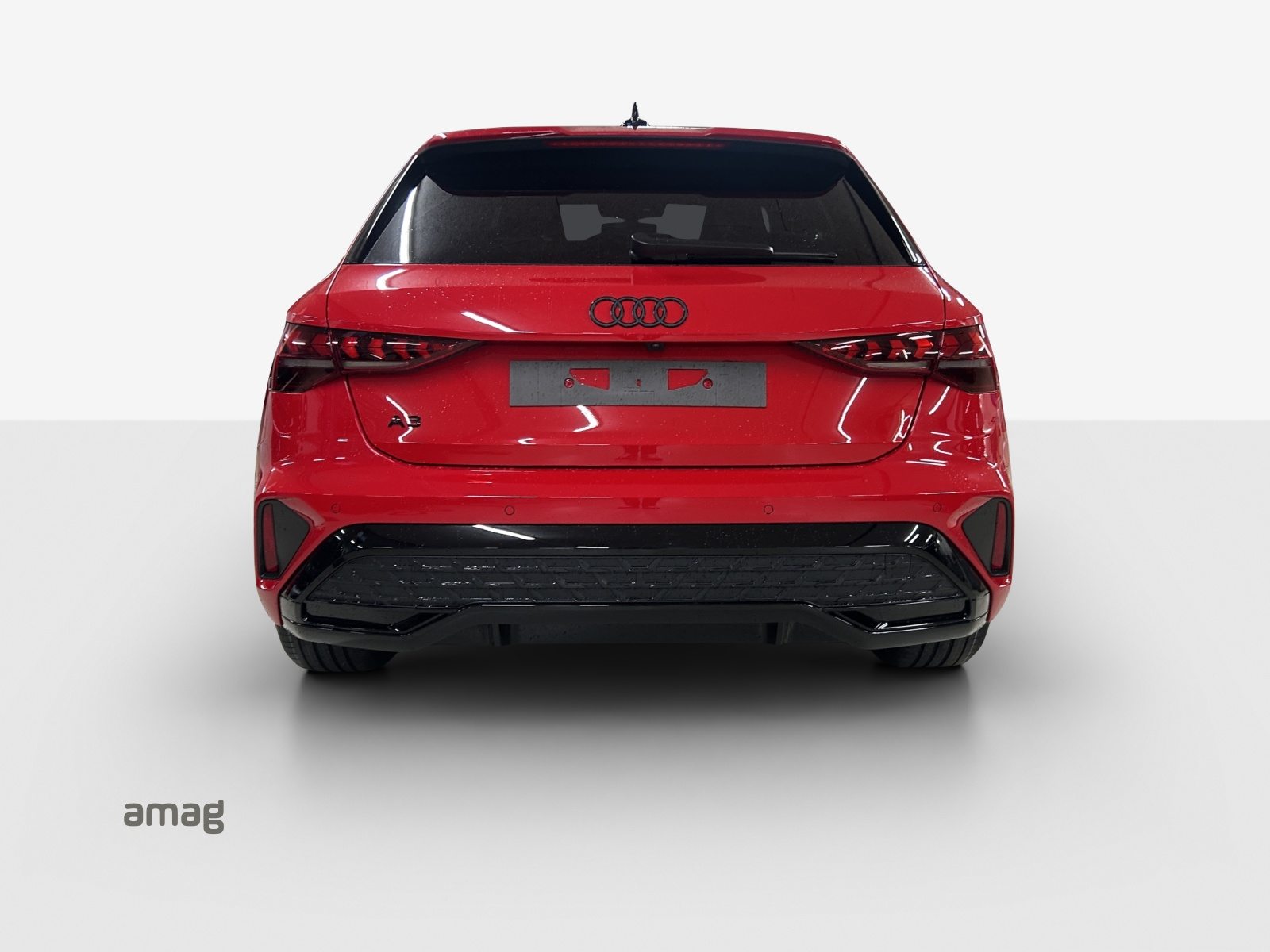 AUDI A3 Sportback TFSI 110 kW S line Attraction, Benzin, Neuwagen, Automatik - 4