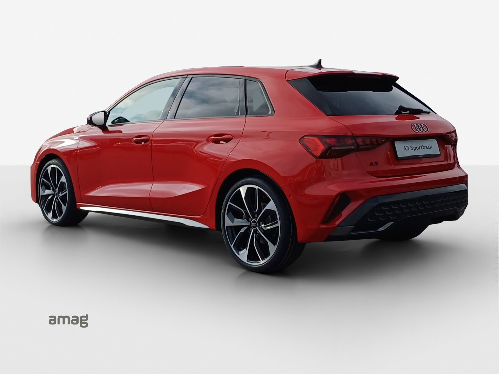 AUDI A3 Sportback TFSI 110 kW S line Attraction, Essence, Voiture nouvelle, Automatique - 3