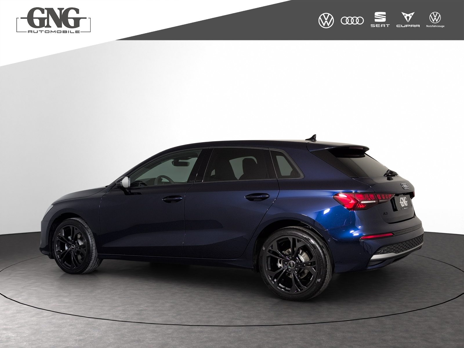 AUDI A3 Sportback TFSI 110 kW Attraction, Petrol, New car, Automatic - 2
