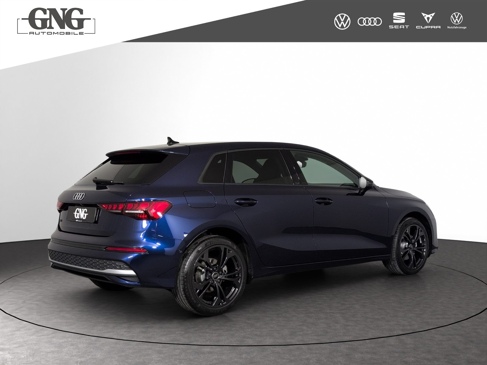 AUDI A3 Sportback TFSI 110 kW Attraction, Petrol, New car, Automatic - 3