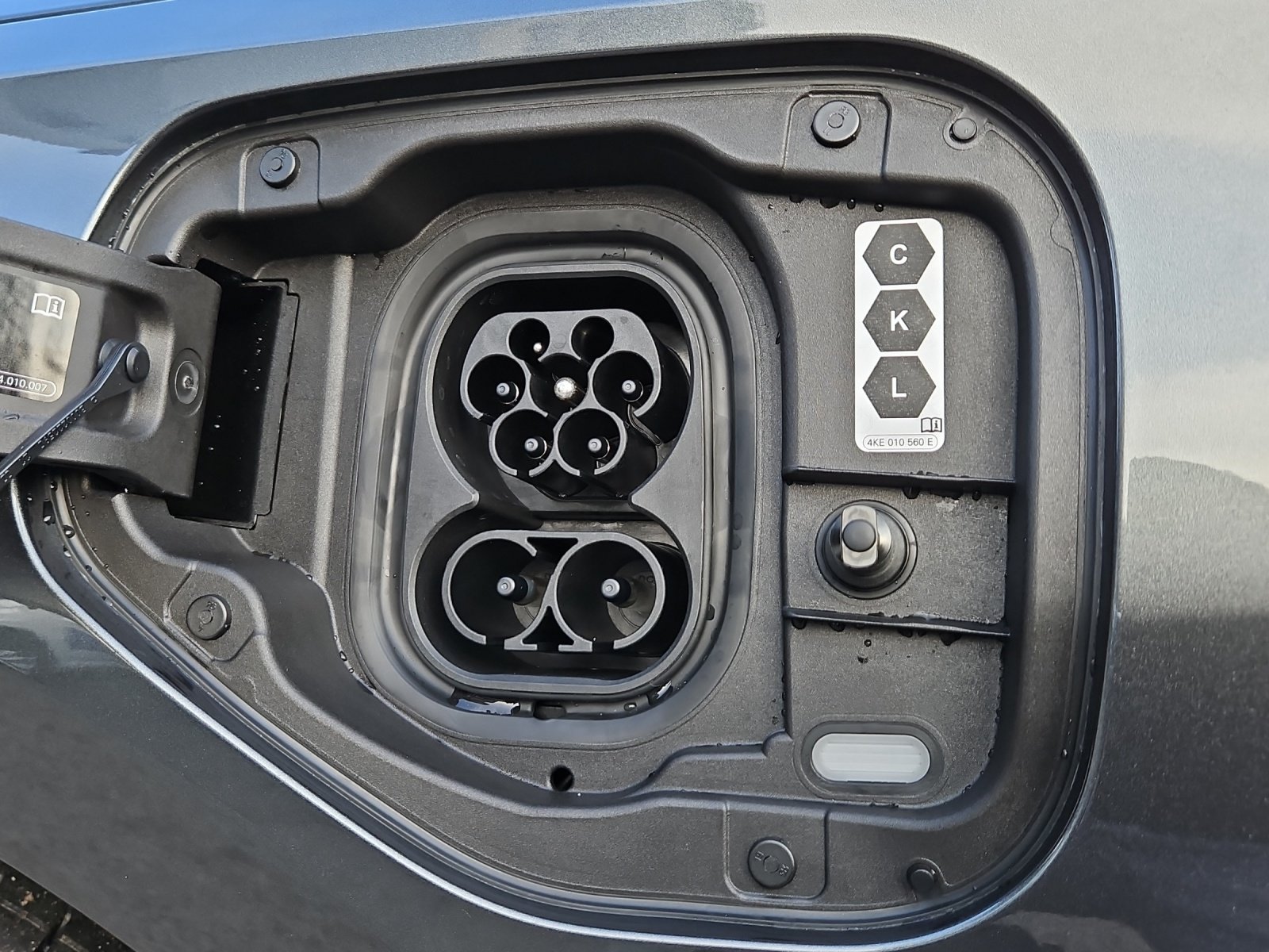 AUDI A3 Sportback TFSI e 200 kW S line Attraction S tronic, Plug-in-Hybrid Benzin/Elektro, Neuwagen, Automatik - 7