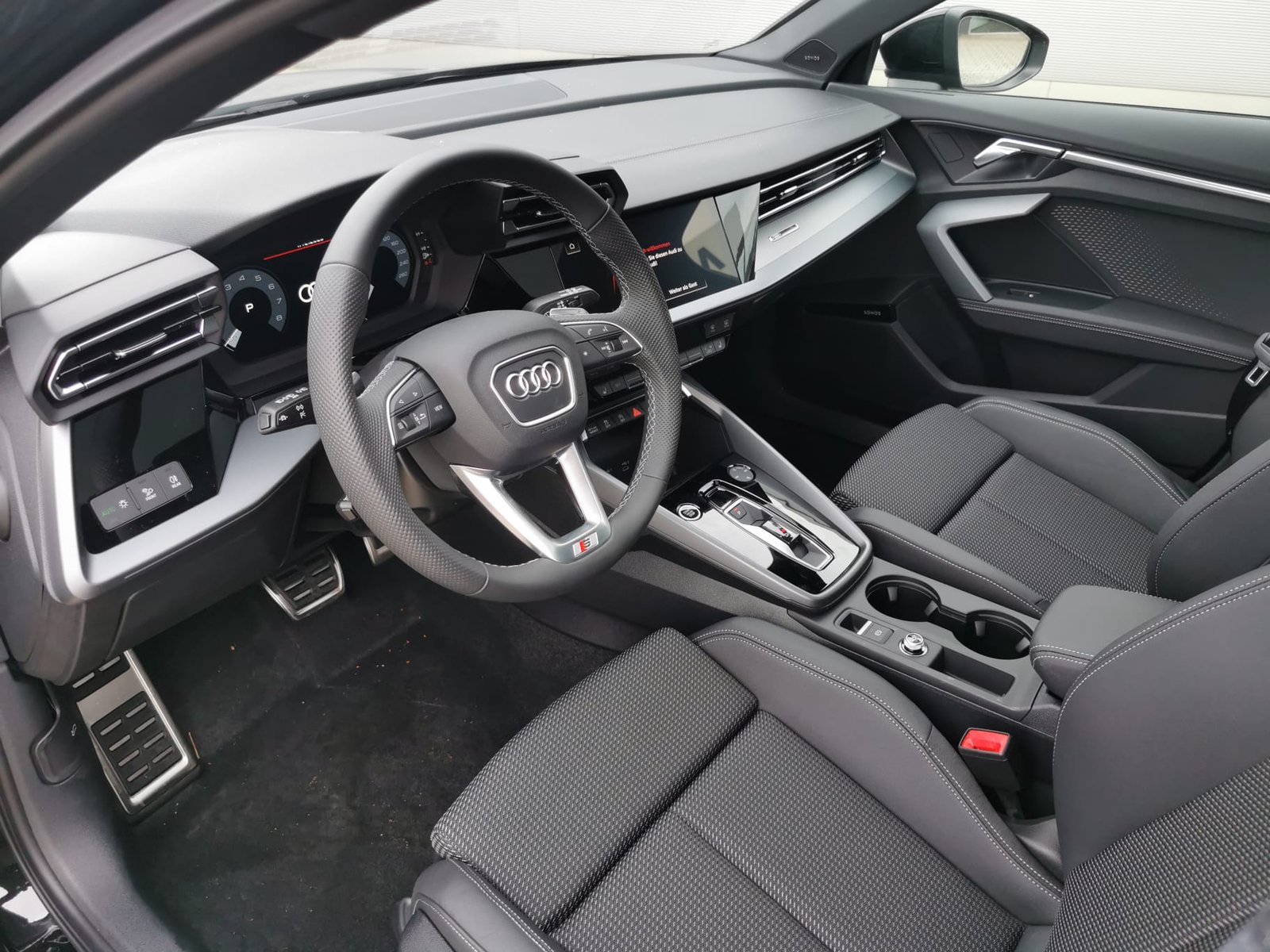 AUDI A3 Sportback 1.5 35 TFSI S Line S-Tronic, Mild-Hybrid Benzin/Elektro, Neuwagen, Automatik - 5