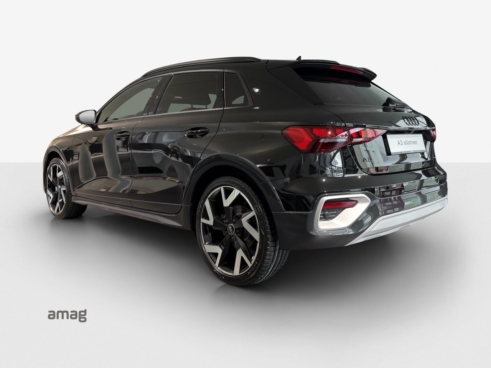 AUDI A3 allstreet TFSI 110 kW Attraction, Essence, Voiture nouvelle, Automatique - 3