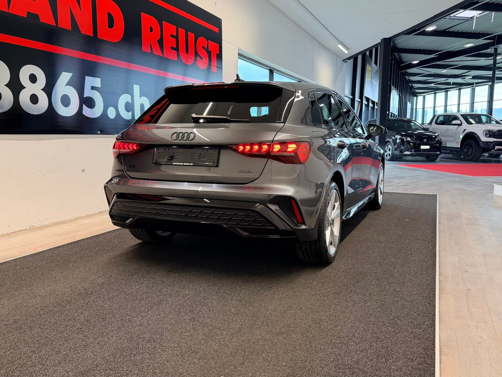AUDI A3 Sportback TFSI 150 kW quattro S line S tronic, Benzin, Neuwagen, Automatik - 6