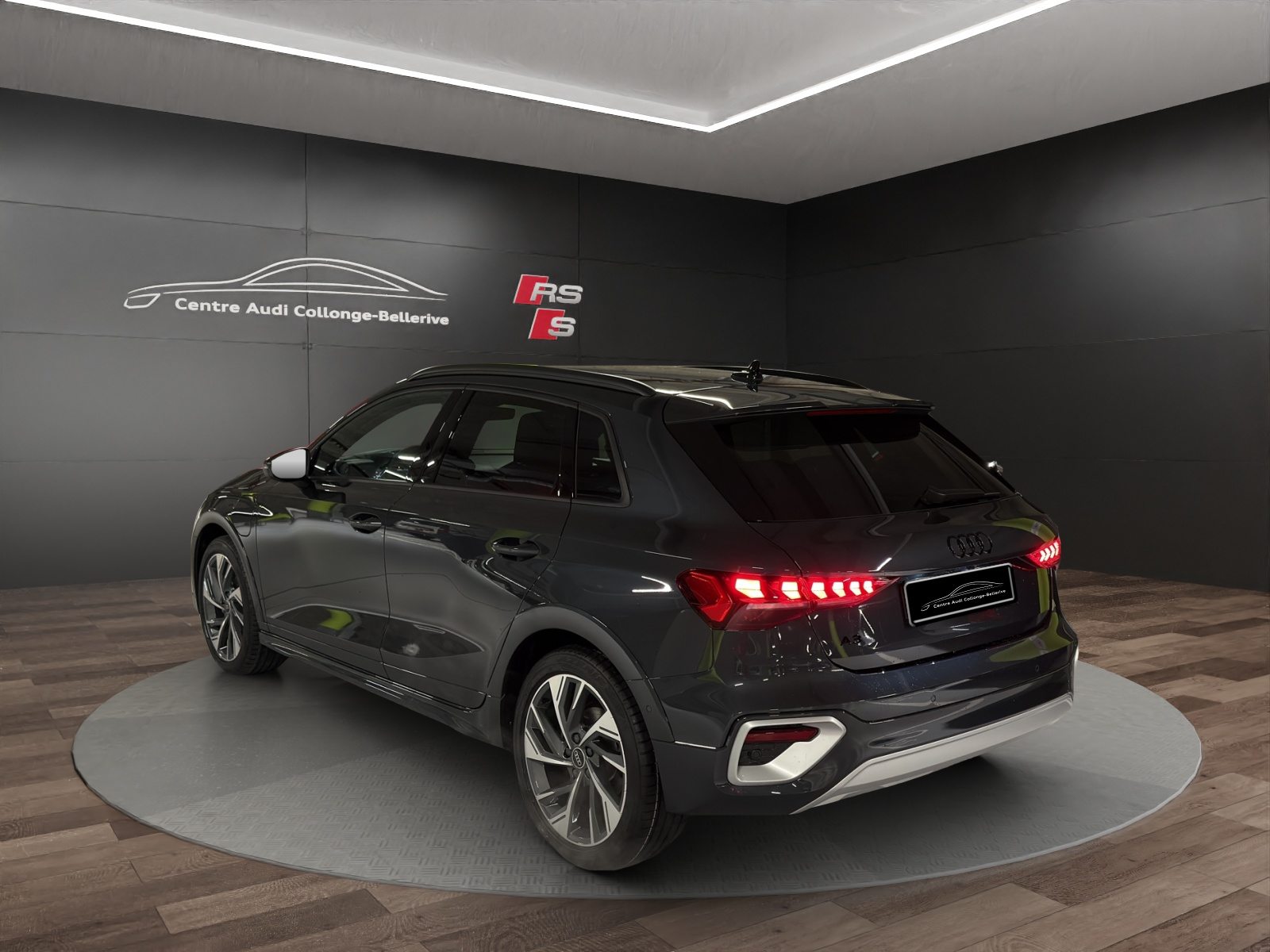 AUDI A3 allstreet TFSI e 150 kW Attraction, Voll-Hybrid Benzin/Elektro, Neuwagen, Automatik - 4