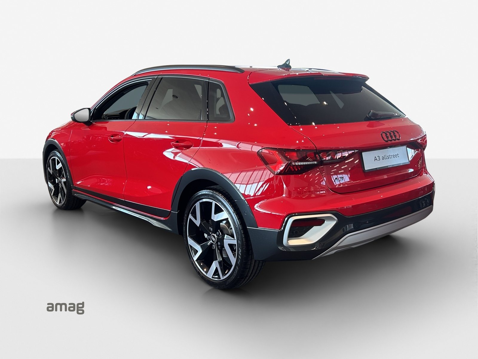 AUDI A3 allstreet TFSI 110 kW Attraction, Essence, Voiture nouvelle, Automatique - 3