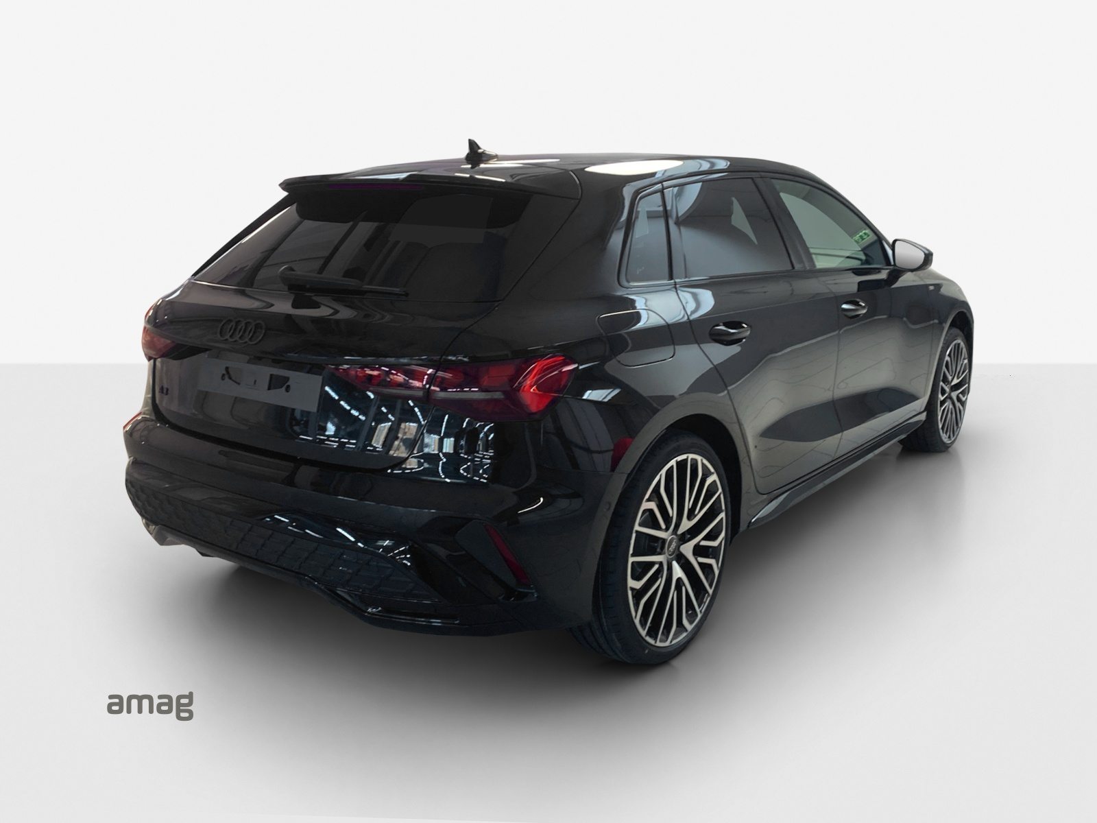AUDI A3 Sportback TFSI 110 kW S line Attraction, Benzin, Neuwagen, Automatik - 5