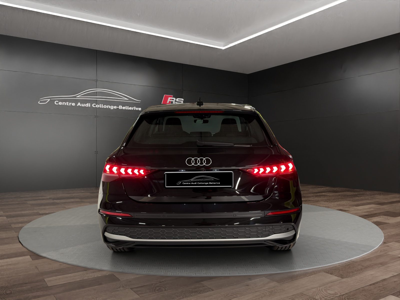 AUDI A3 Sportback TFSI 110 kW Attraction, Essence, Voiture nouvelle, Automatique - 5