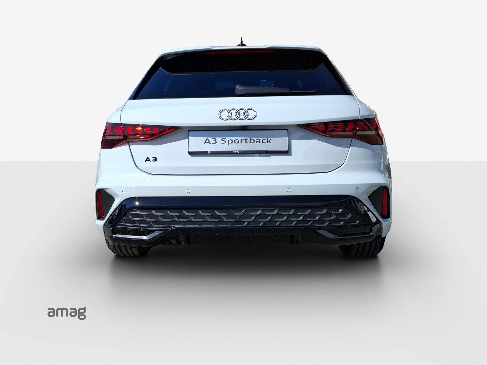 AUDI A3 Sportback TFSI 110 kW S line Attraction, Benzin, Neuwagen, Automatik - 4