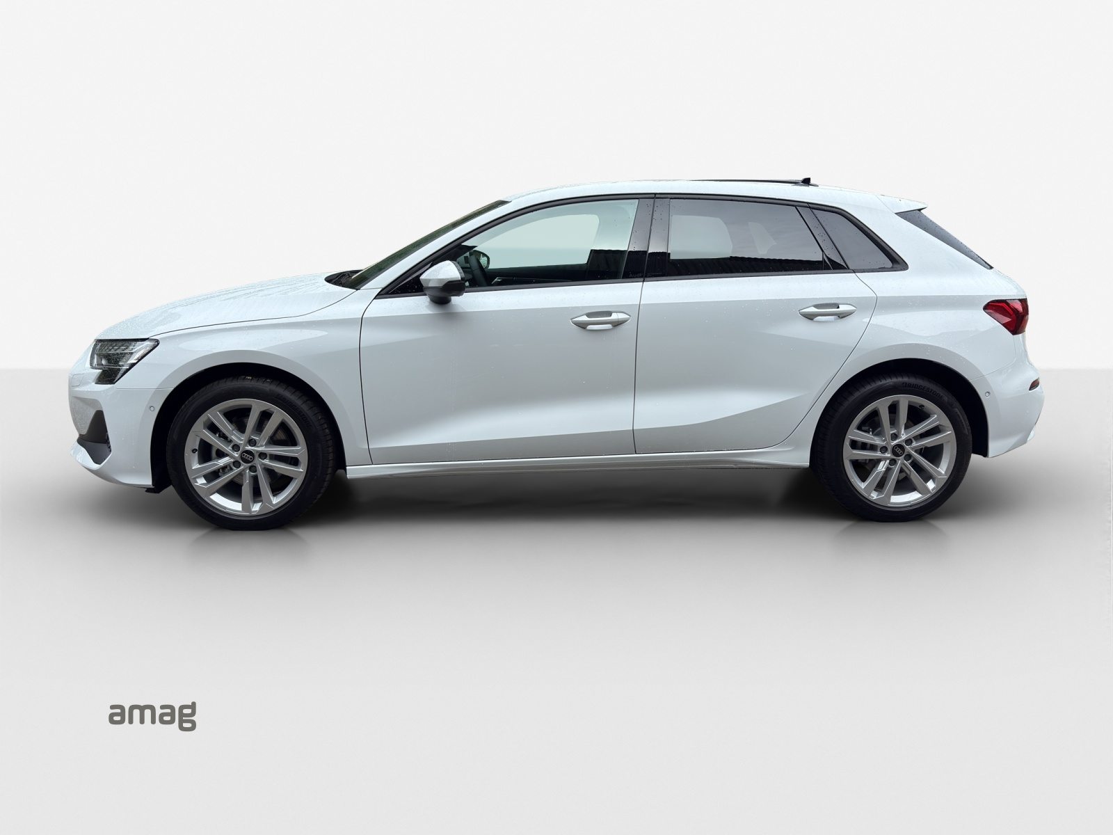 AUDI A3 Sportback TFSI 110 kW Attraction, Benzina, Auto nuove, Automatico - 2