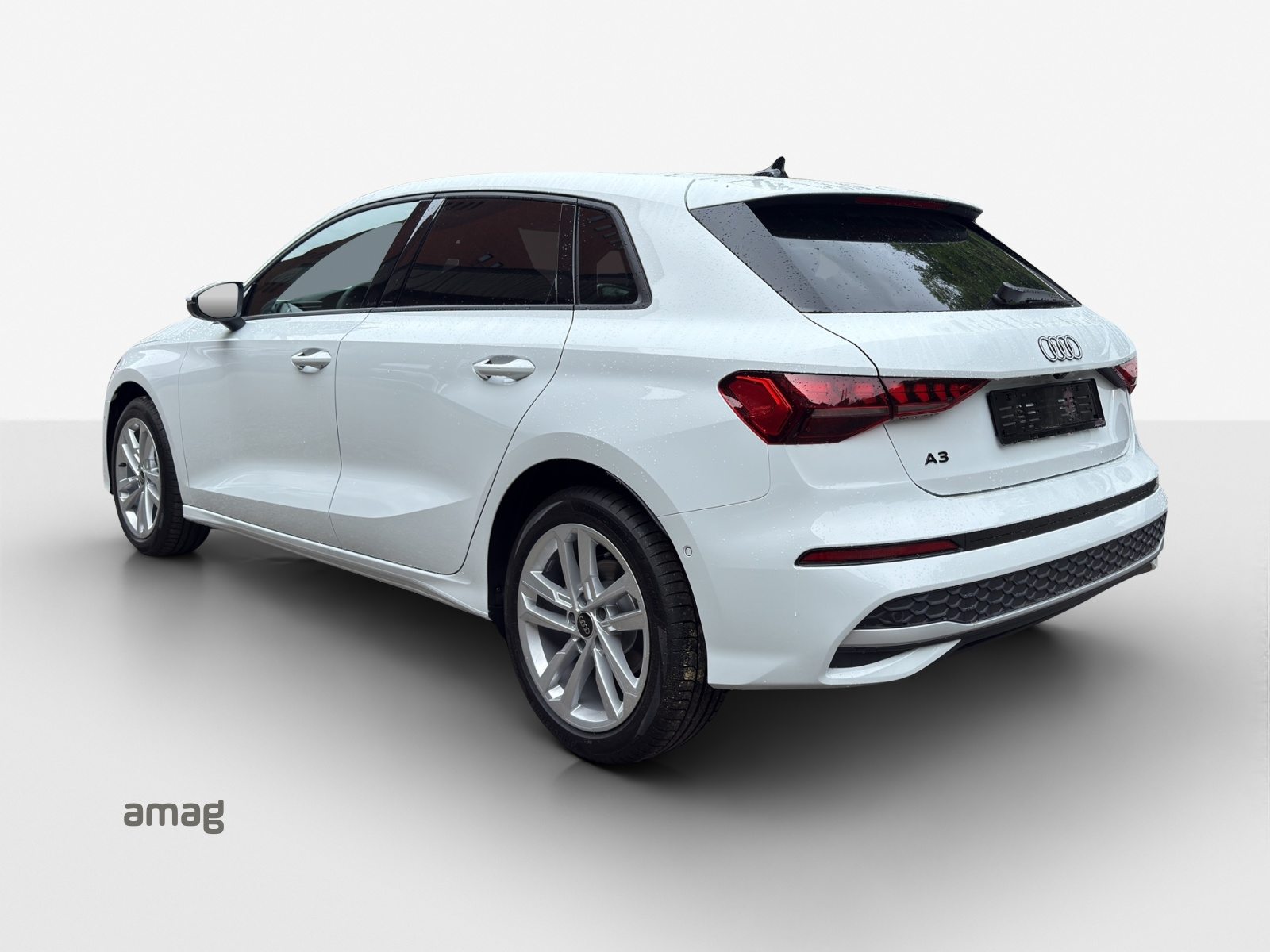 AUDI A3 Sportback TFSI 110 kW Attraction, Benzina, Auto nuove, Automatico - 3