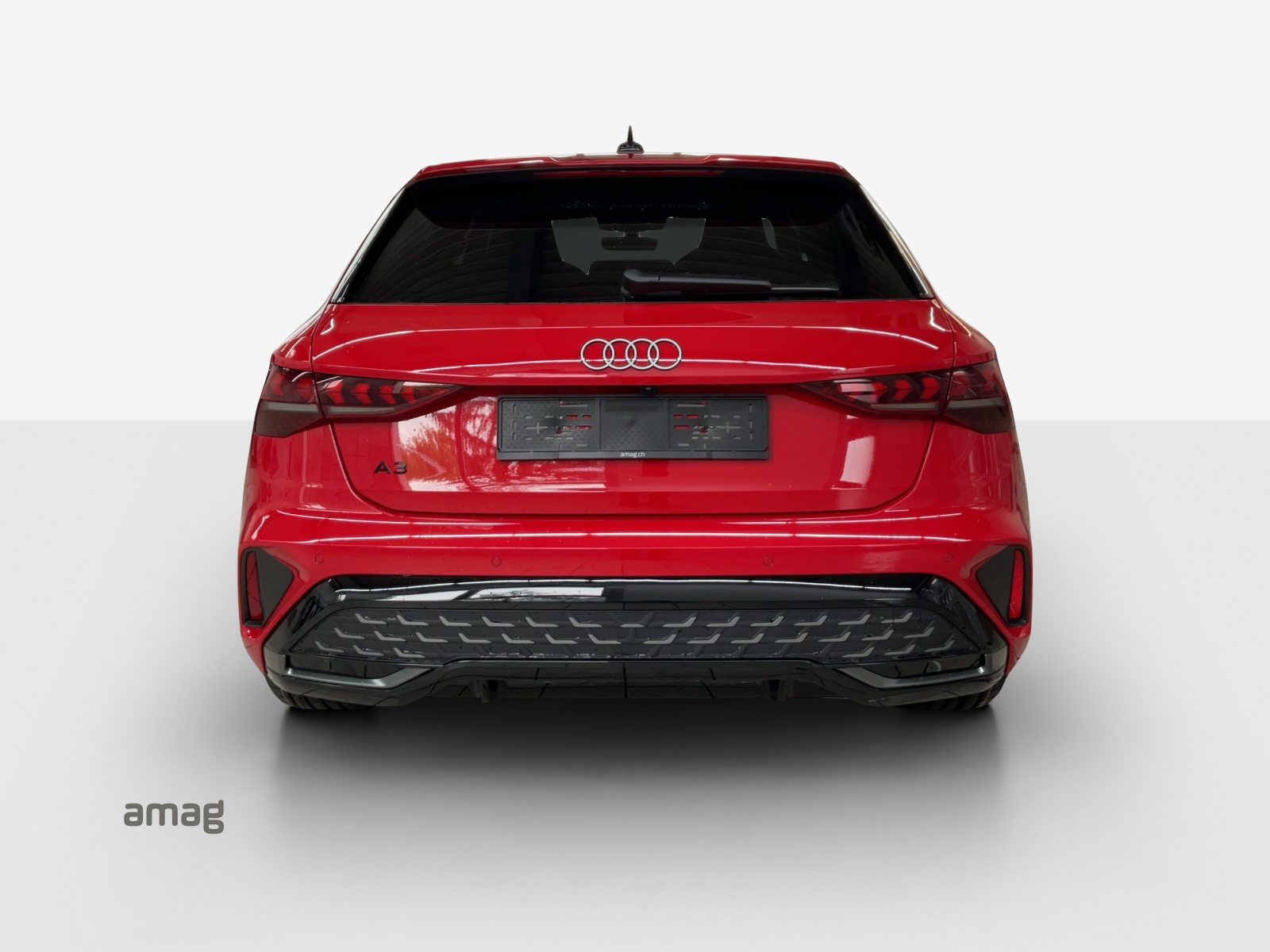 AUDI A3 Sportback TFSI 110 kW S line Attraction, Petrol, New car, Automatic - 4