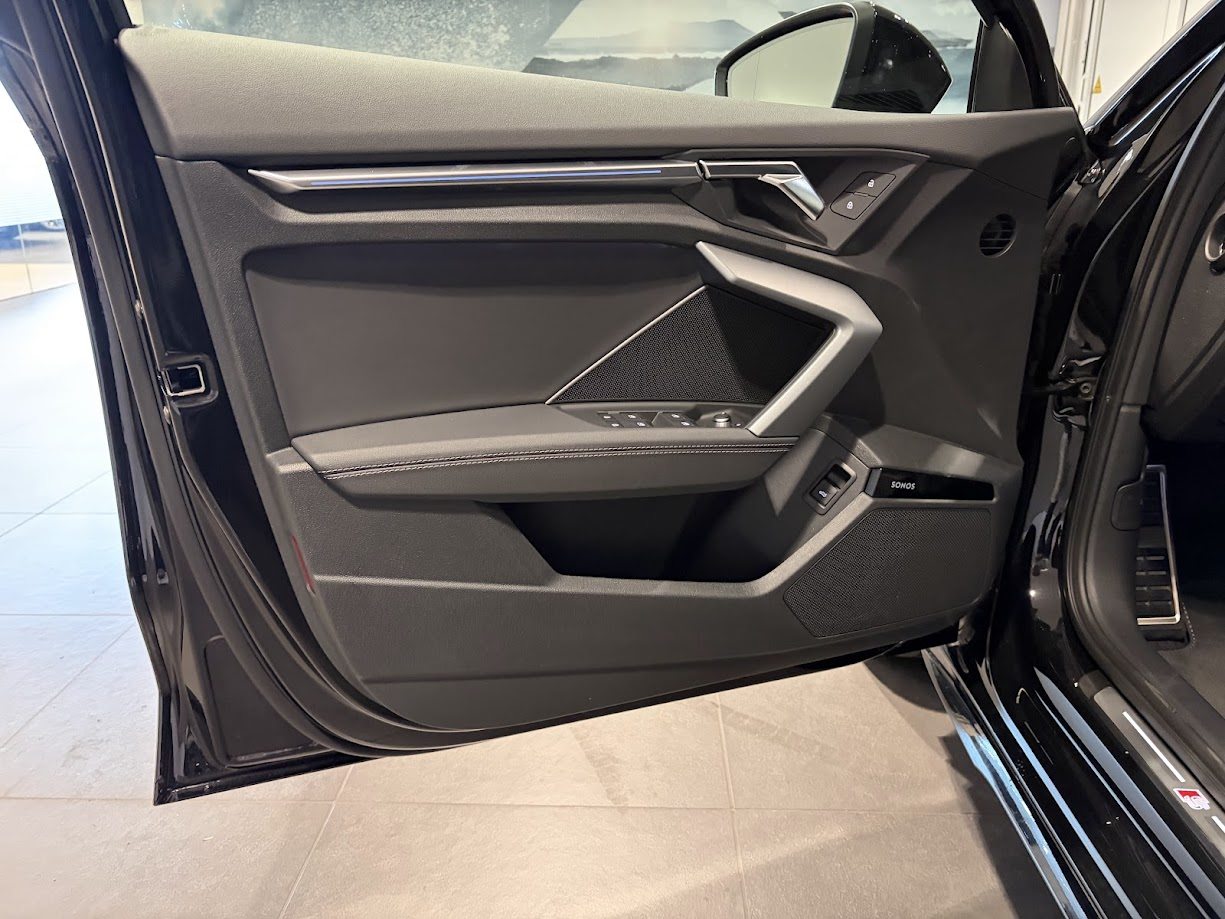 AUDI A3 Sportback TFSI 110 kW S line Attraction, Benzin, Neuwagen, Automatik - 3