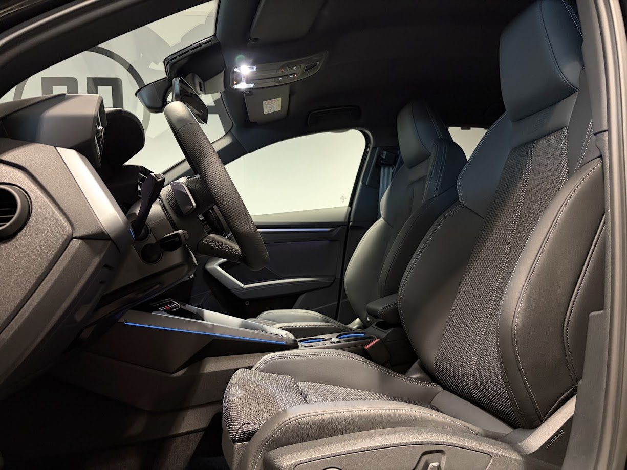 AUDI A3 Sportback TFSI 110 kW S line Attraction, Benzin, Neuwagen, Automatik - 4