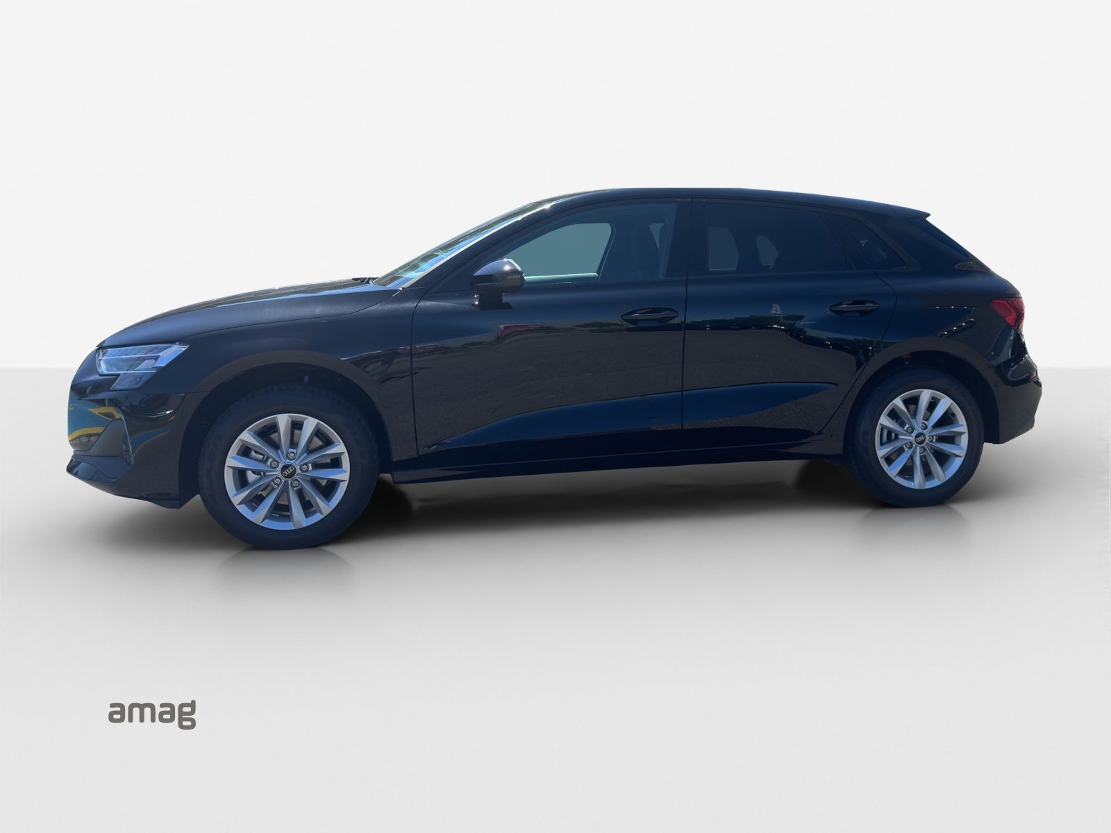 AUDI A3 Sportback TFSI 110 kW Attraction, Benzina, Auto nuove, Automatico - 2