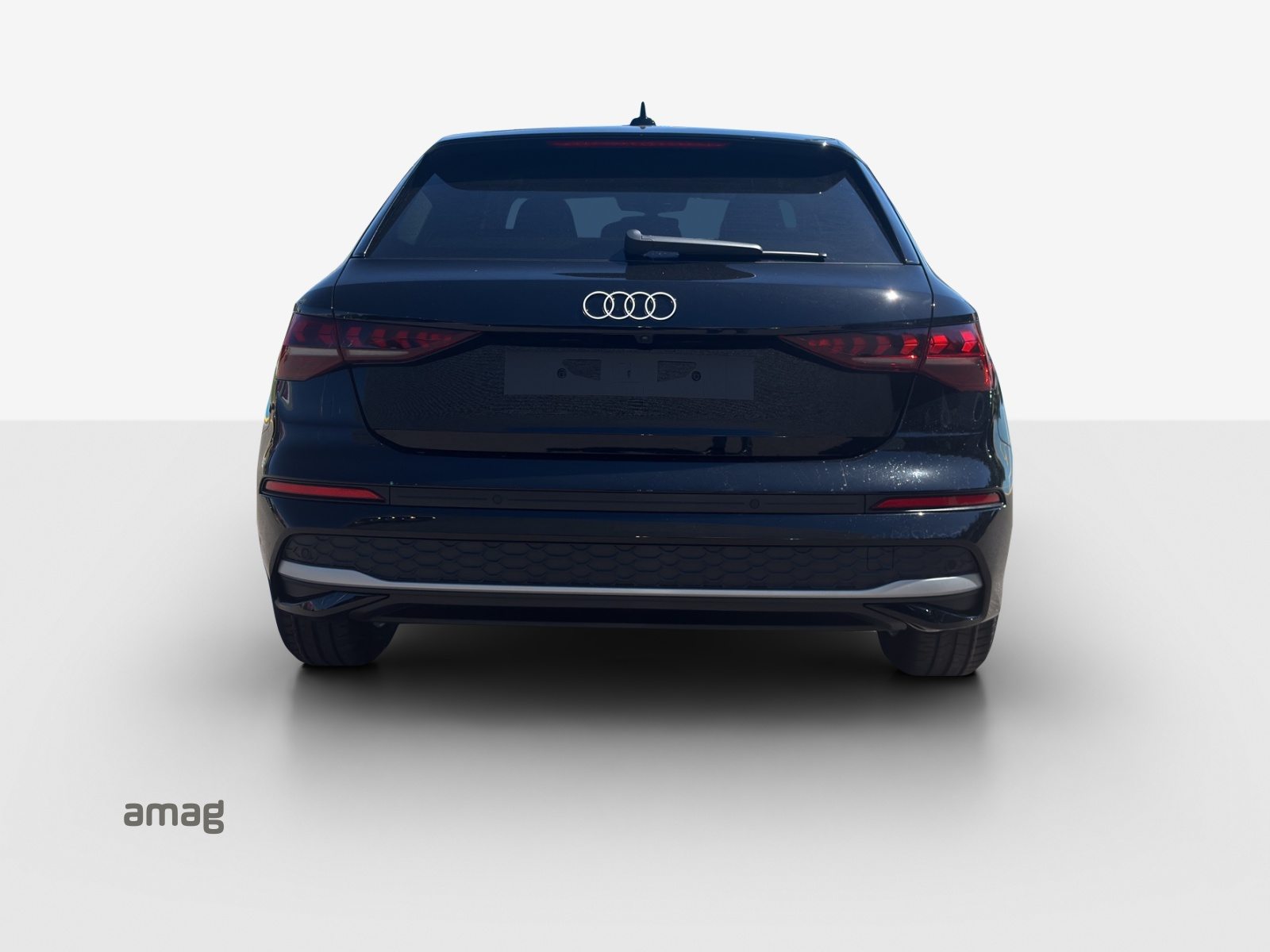 AUDI A3 Sportback TFSI 110 kW Attraction, Benzina, Auto nuove, Automatico - 4