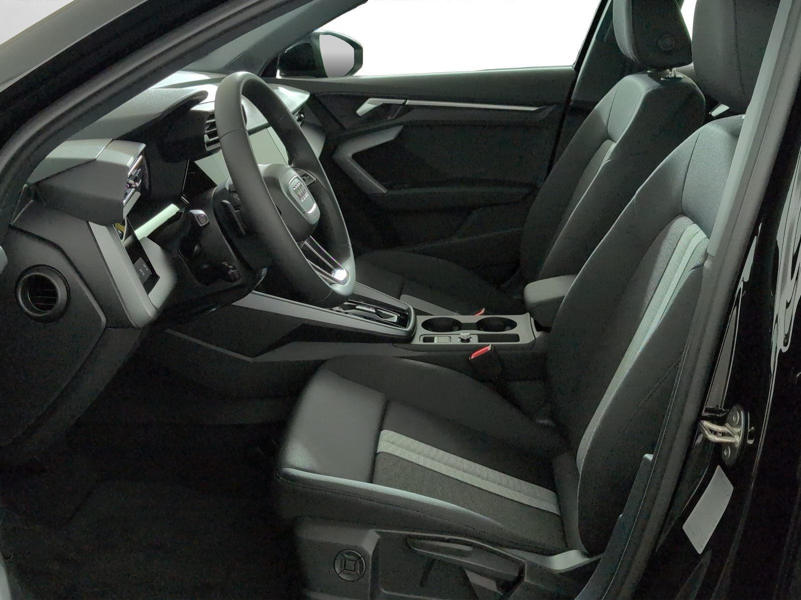 AUDI A3 Sportback TFSI 110 kW Attraction, Benzin, Neuwagen, Automatik - 6