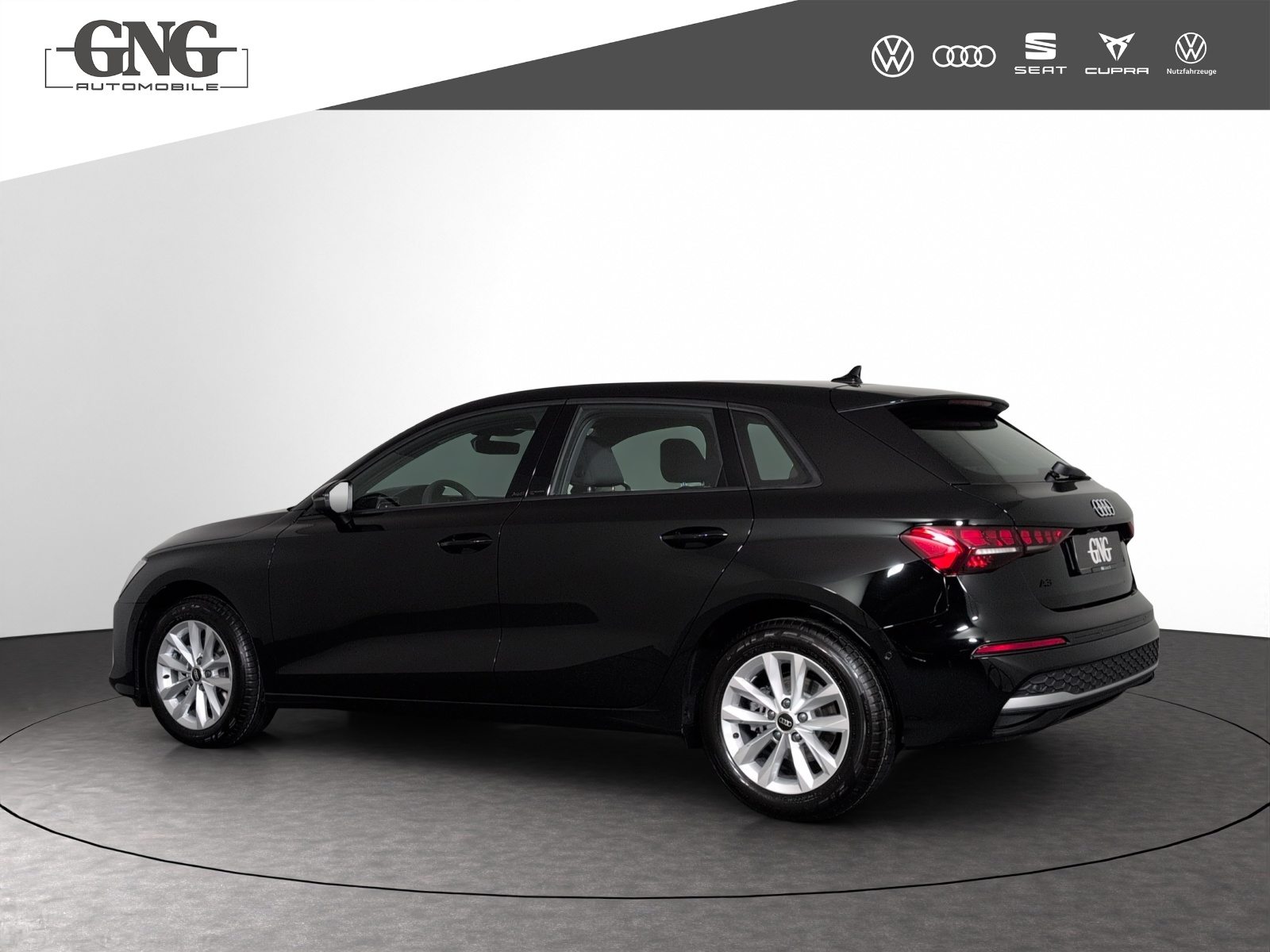 AUDI A3 Sportback TFSI 110 kW Attraction, Benzina, Auto nuove, Automatico - 2