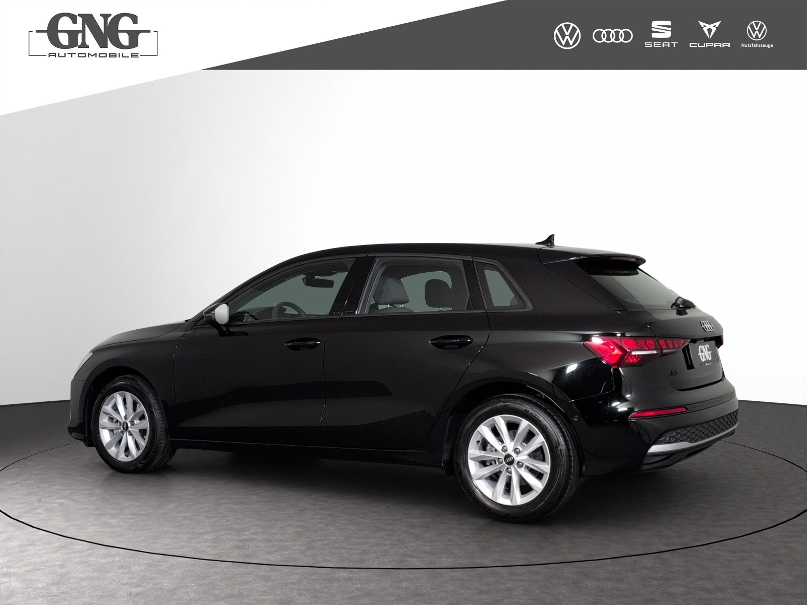 AUDI A3 Sportback TFSI 110 kW Attraction, Benzina, Auto nuove, Automatico - 2