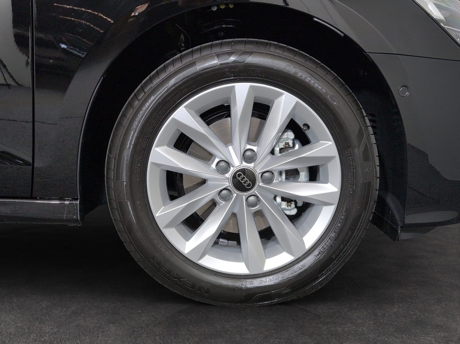 AUDI A3 Sportback TFSI 110 kW Attraction, Benzina, Auto nuove, Automatico - 5