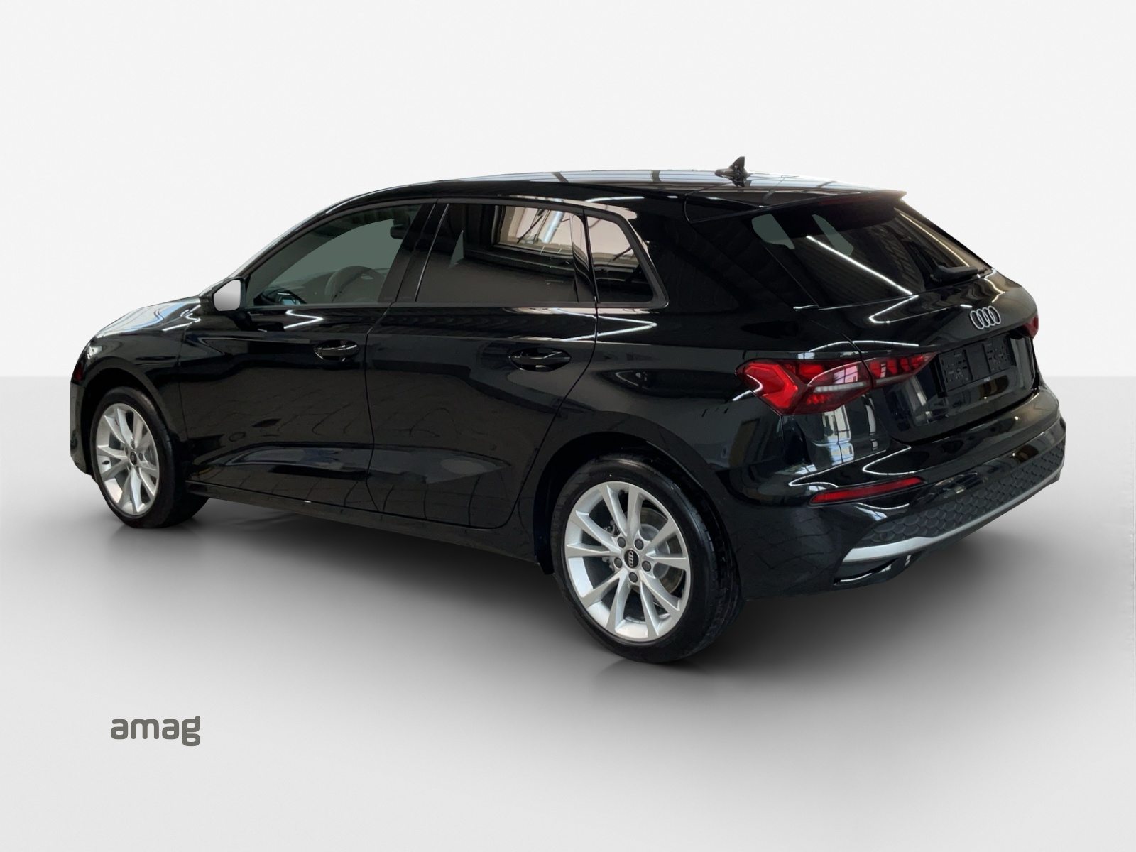 AUDI A3 Sportback TFSI 110 kW Attraction, Benzina, Auto nuove, Automatico - 3
