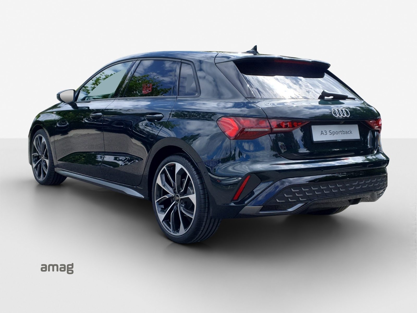 AUDI A3 Sportback TFSI 110 kW S line Attraction, Benzin, Neuwagen, Automatik - 3
