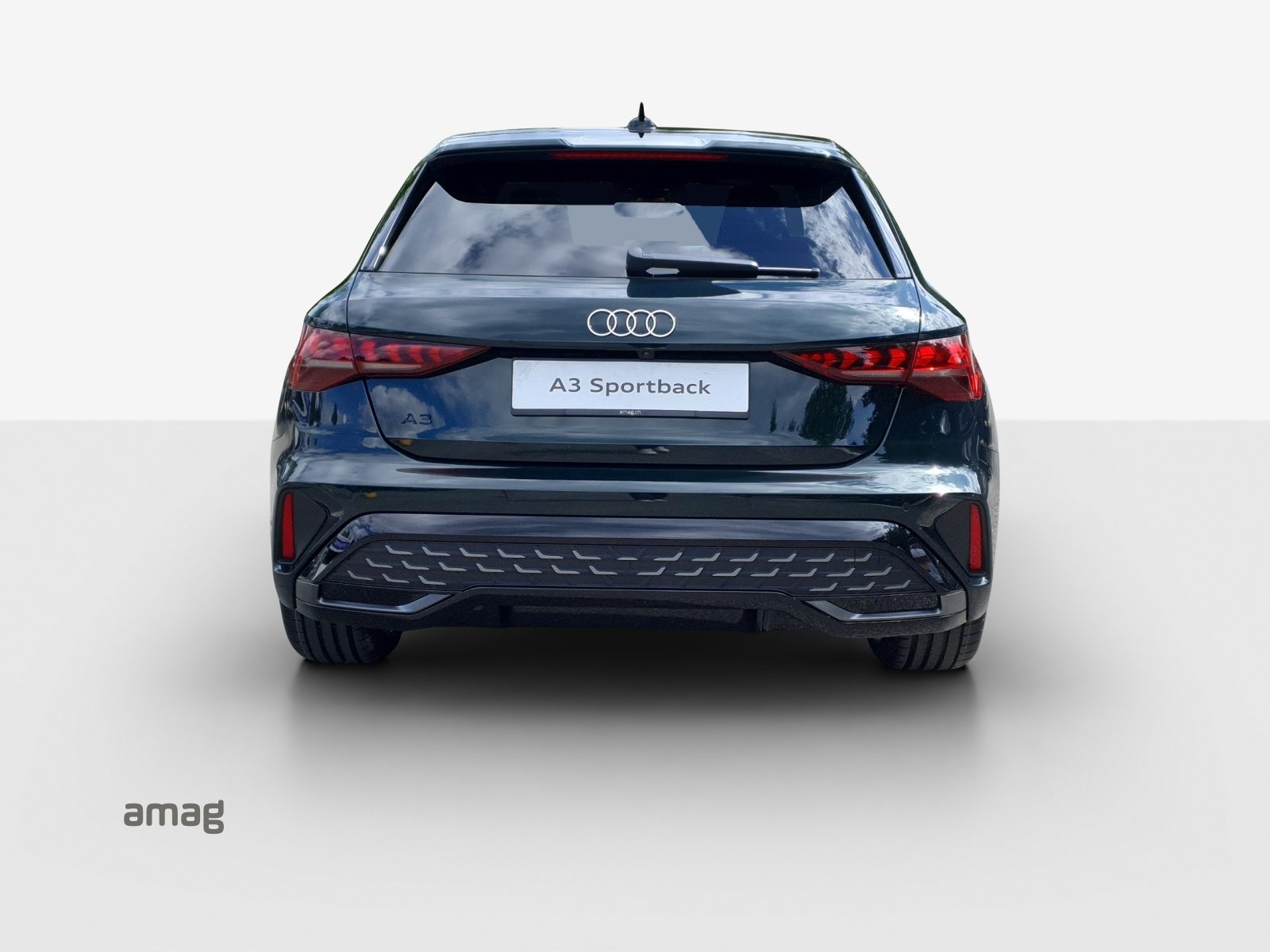 AUDI A3 Sportback TFSI 110 kW S line Attraction, Benzin, Neuwagen, Automatik - 4