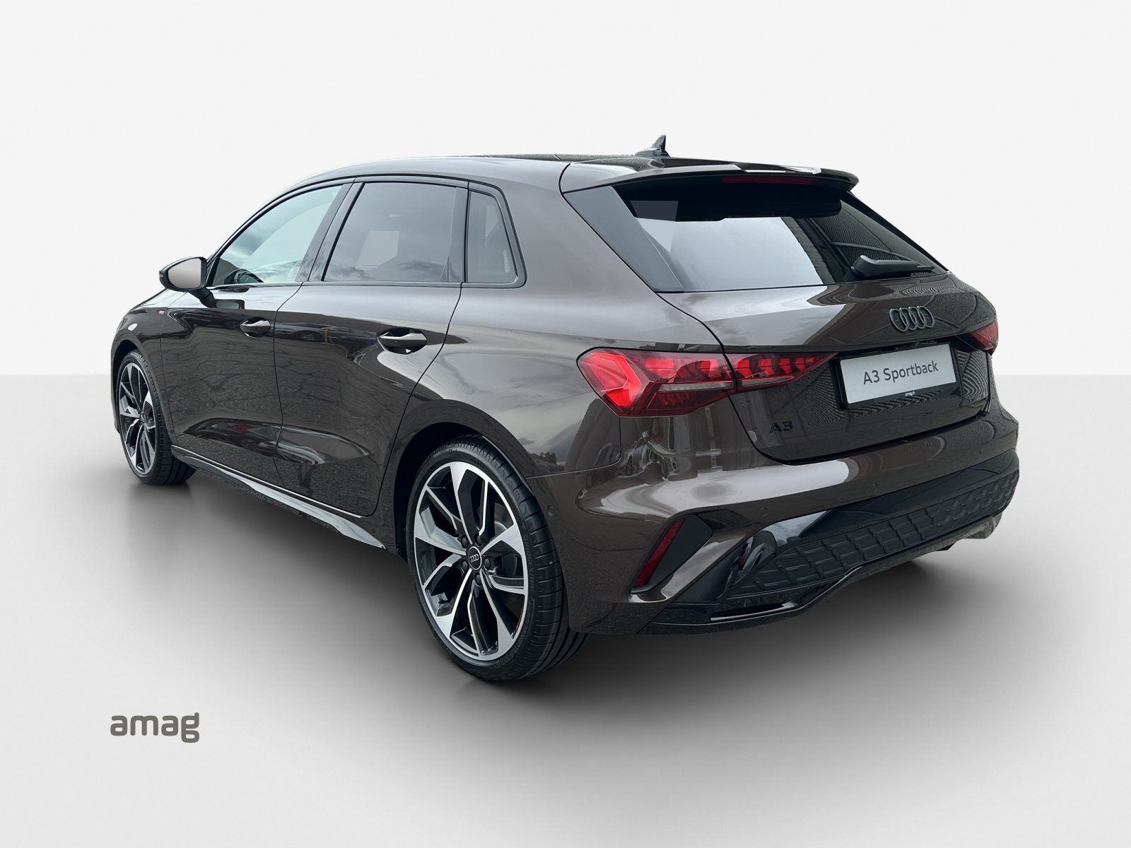 AUDI A3 Sportback TFSI 110 kW S line Attraction, Benzin, Neuwagen, Automatik - 3