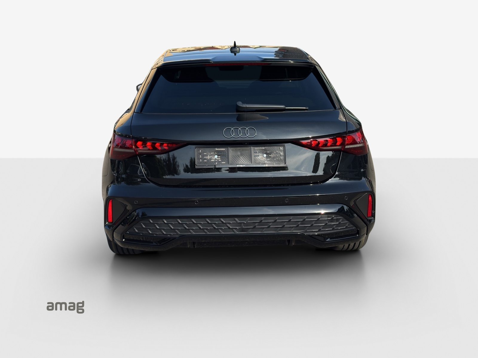 AUDI A3 Sportback TFSI e 200 kW S line, Hybride Integrale Benzina/Elettrica, Auto nuove, Automatico - 4