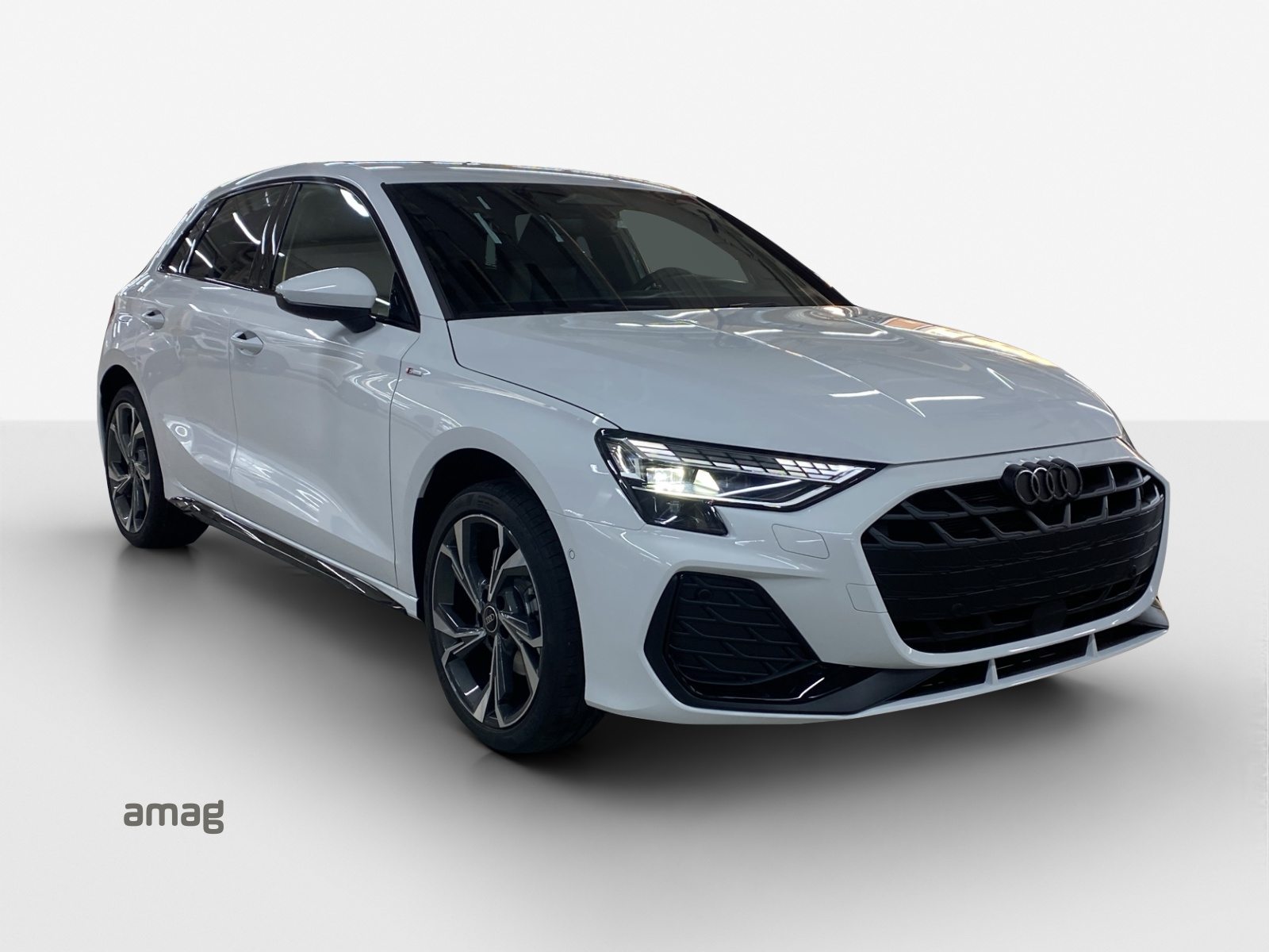 AUDI A3 Sportback TFSI 110 kW S line, Petrol, New car, Automatic - 6