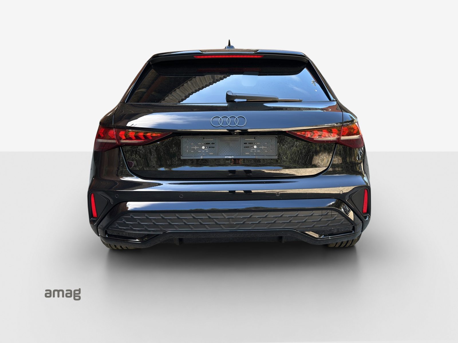 AUDI A3 Sportback TFSI e 200 kW S line, Voll-Hybrid Benzin/Elektro, Neuwagen, Automatik - 4