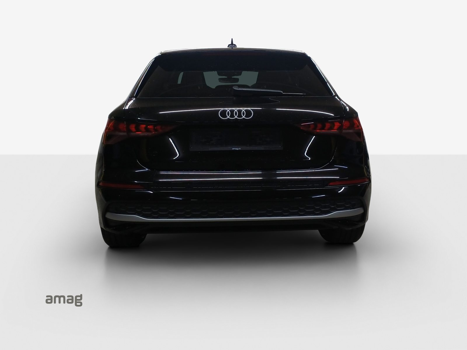 AUDI A3 Sportback TFSI 110 kW Attraction, Benzin, Neuwagen, Automatik - 4