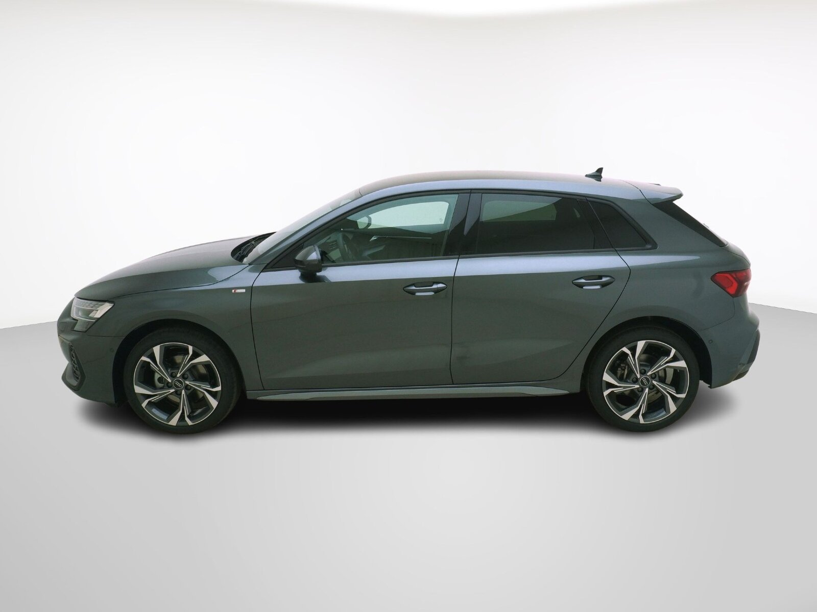 AUDI A3 Sportback 1.5 35 TFSI S line S-Tronic, Hybride Leggero Benzina/Elettrica, Auto nuove, Automatico - 2