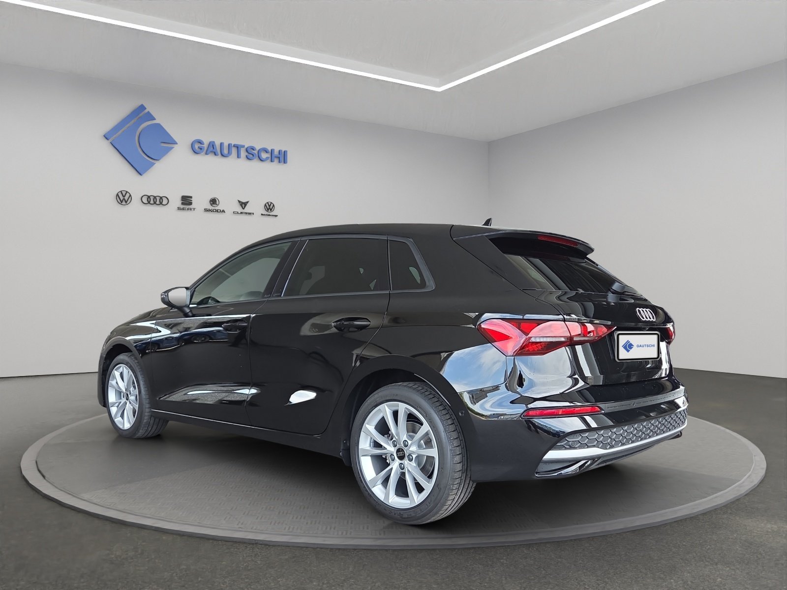 AUDI A3 Sportback TFSI 110 kW Attraction S tronic, Essence, Voiture nouvelle, Automatique - 4