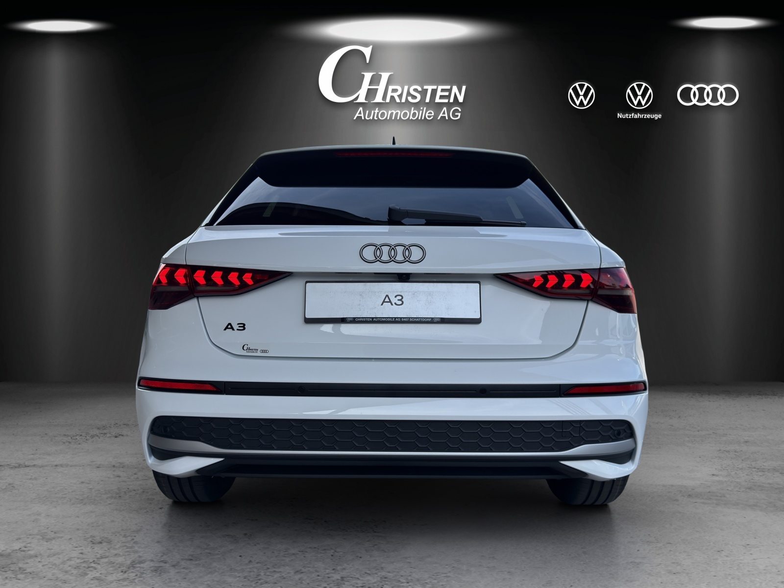 AUDI A3 Sportback TFSI 110 kW Attraction, Petrol, New car, Automatic - 5