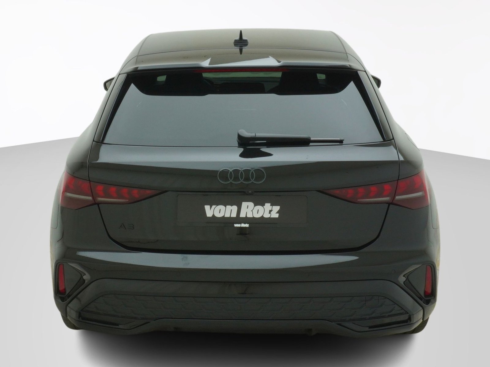 AUDI A3 Sportback 1.5 35 TFSI S line S-Tronic, Mild-Hybrid Benzin/Elektro, Neuwagen, Automatik - 3