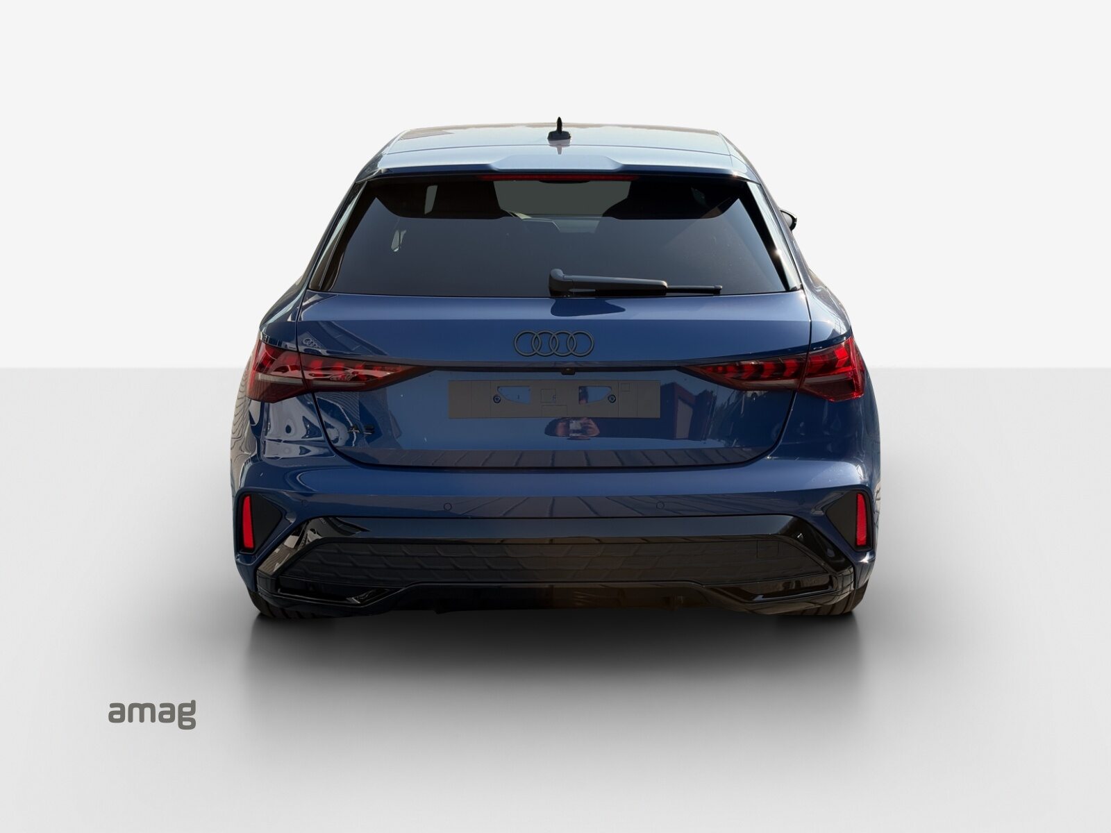AUDI A3 Sportback TFSI 110 kW S line Attraction, Benzin, Neuwagen, Automatik - 4