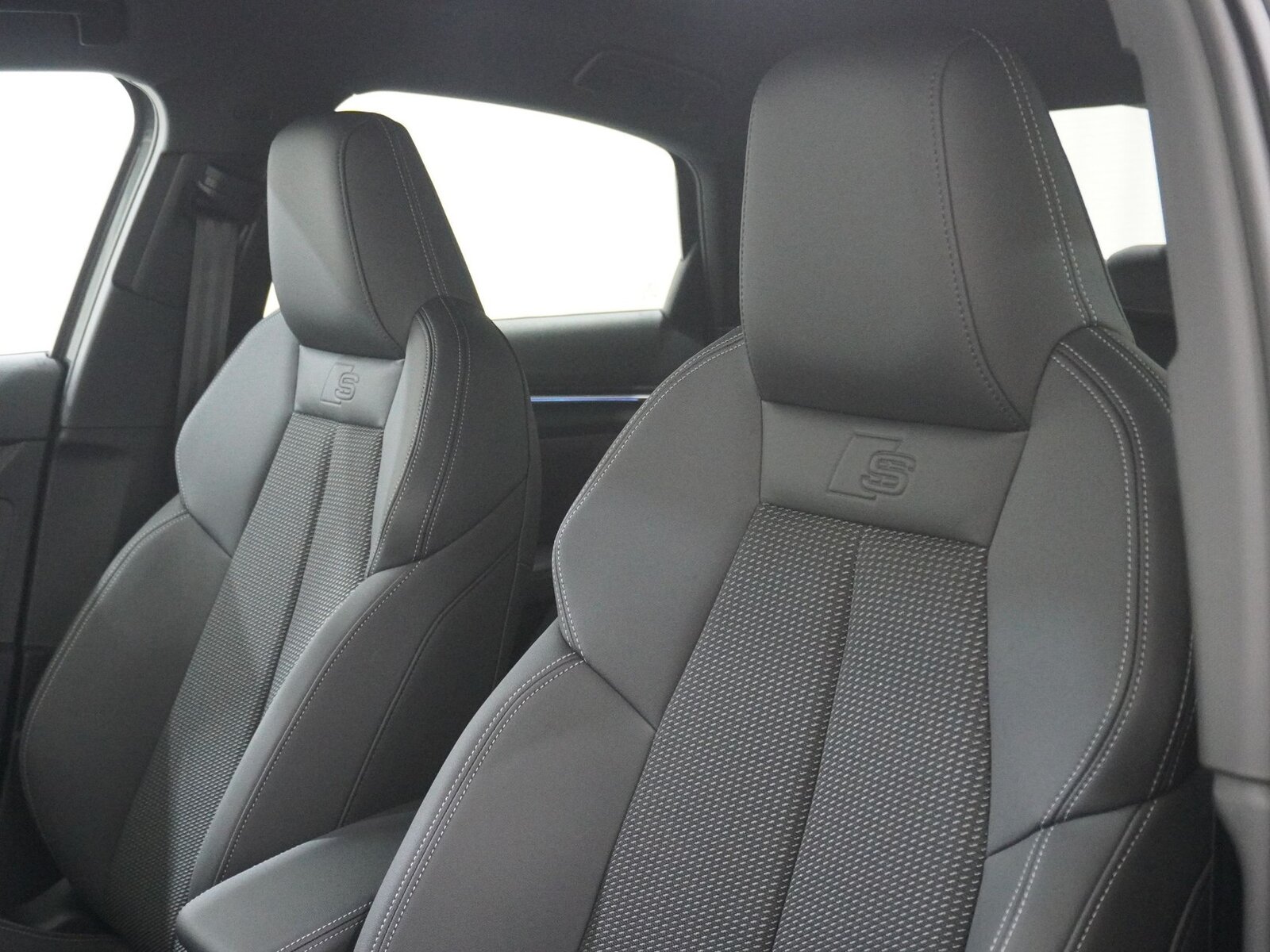 AUDI A3 Sportback 1.5 35 TFSI S line S-Tronic, Hybride Léger Essence/Électricité, Voiture nouvelle, Automatique - 6