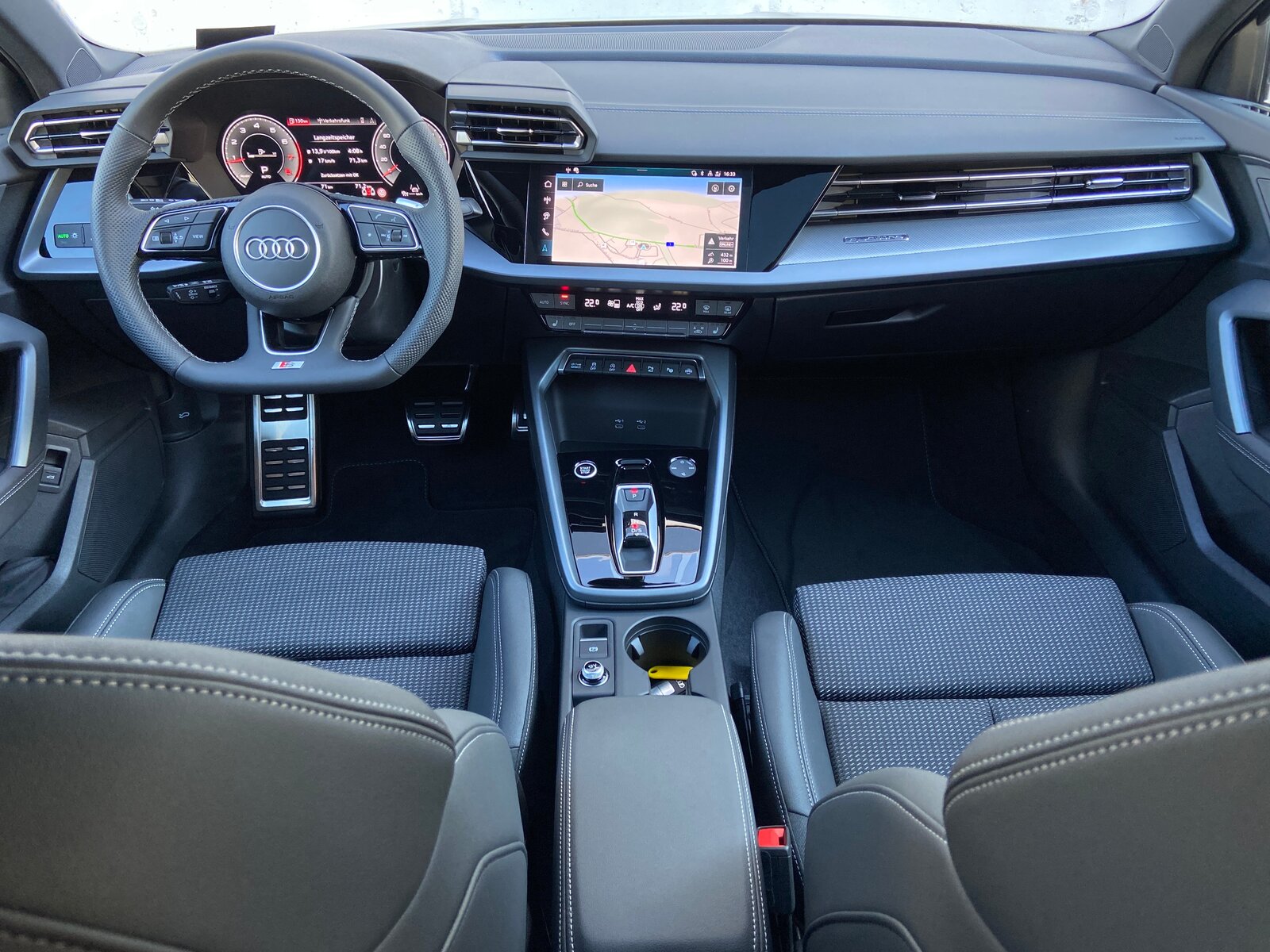 AUDI A3 Sportback TFSI 150 kW quattro 2 x S line S tronic, Benzin, Neuwagen, Automatik - 6