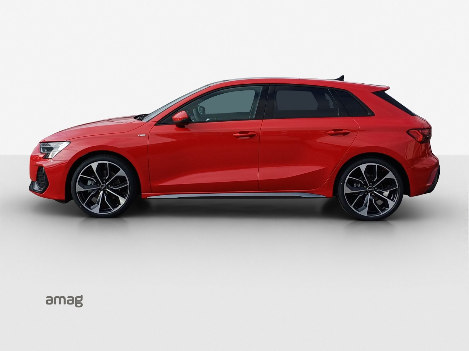AUDI A3 Sportback TFSI 110 kW S line Attraction, Benzin, Neuwagen, Automatik - 2