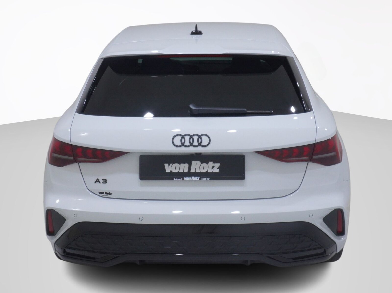 AUDI A3 Sportback 1.5 45 TFSI Plug-in-Hybrid S Line S-Tronic, Hybride Rechargeable Essence/Électricité, Voiture nouvelle, Automatique - 3