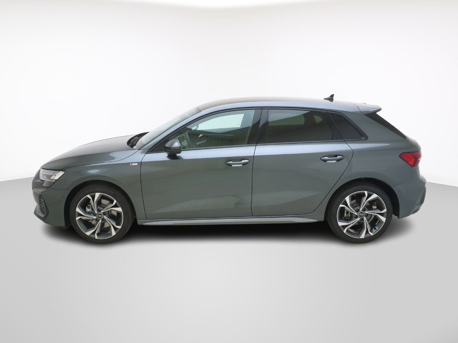 AUDI A3 Sportback 2.0 40 TFSI S Line quattro S-Tronic, Hybride Léger Essence/Électricité, Voiture nouvelle, Automatique - 2