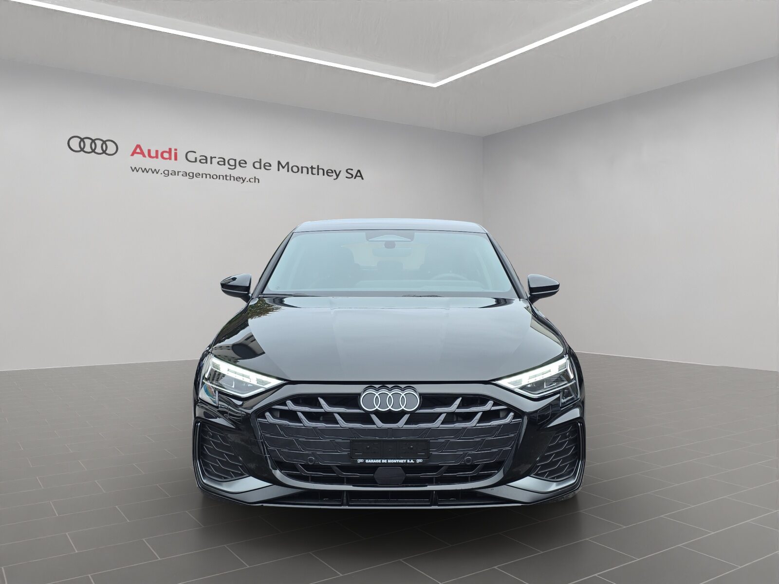 AUDI A3 Sportback TFSI 85 kW S line Ambition, Benzina, Auto nuove, Automatico - 2