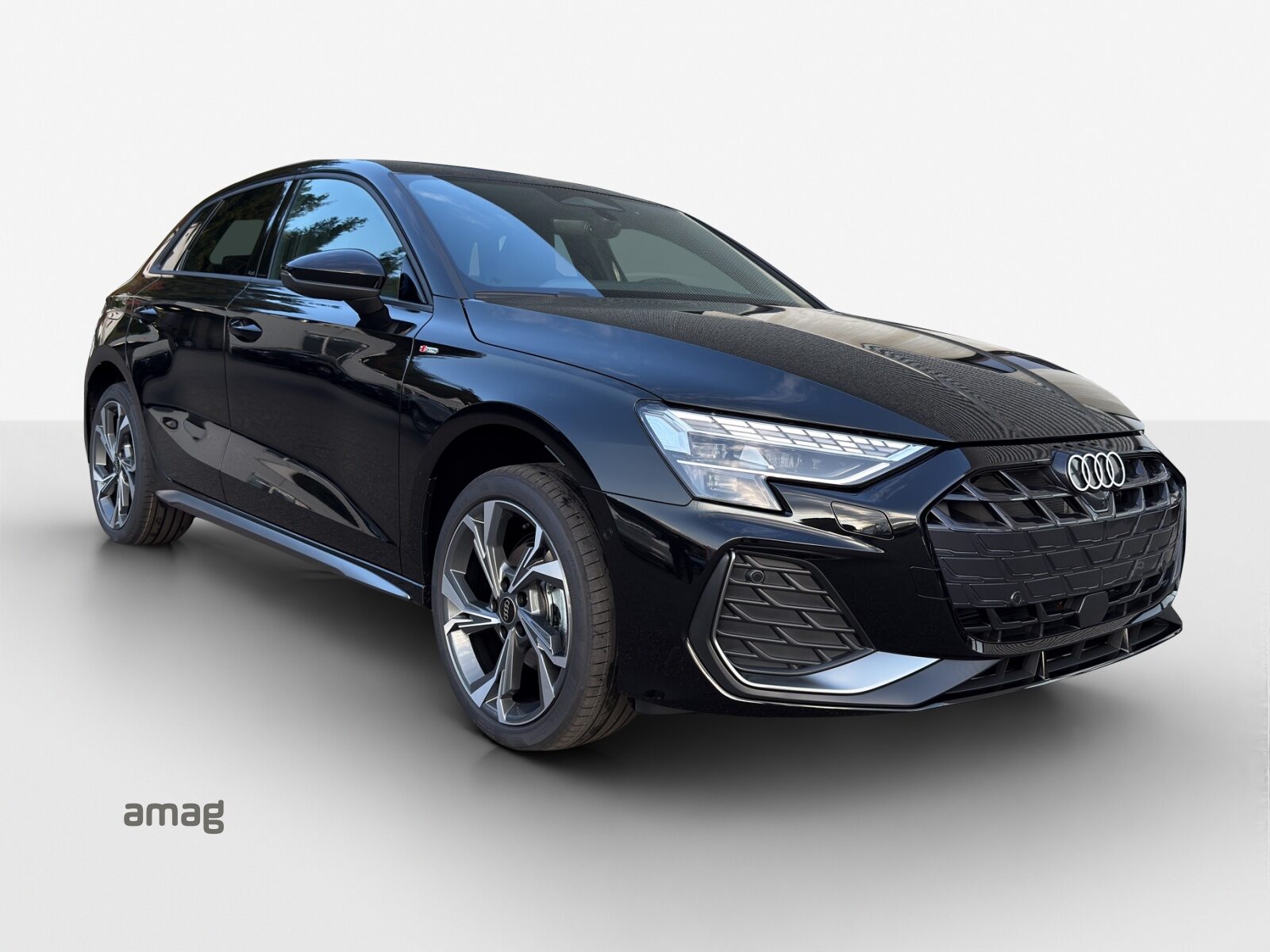 AUDI A3 Sportback TFSI 110 kW S line Attraction, Petrol, New car, Automatic - 6