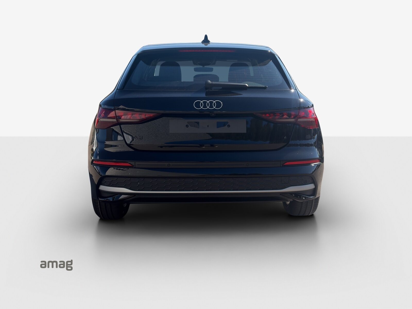 AUDI A3 Sportback TFSI 85 kW Ambition, Petrol, New car, Automatic - 4