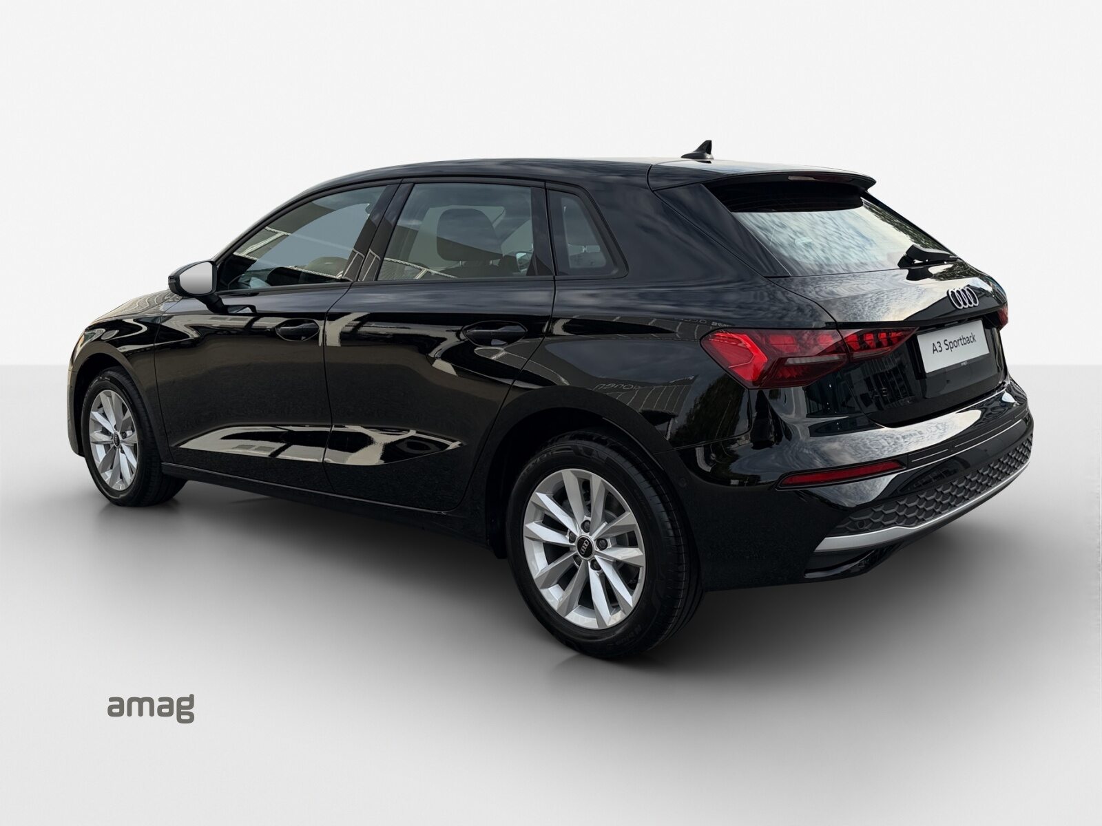 AUDI A3 Sportback TFSI 85 kW Ambition, Benzin, Neuwagen, Automatik - 3