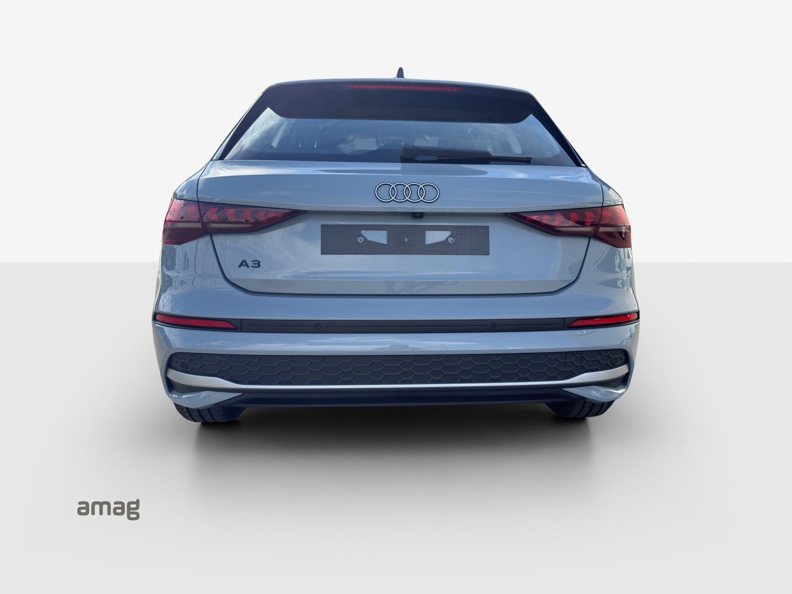 AUDI A3 Sportback TFSI 85 kW Ambition, Benzin, Neuwagen, Automatik - 4