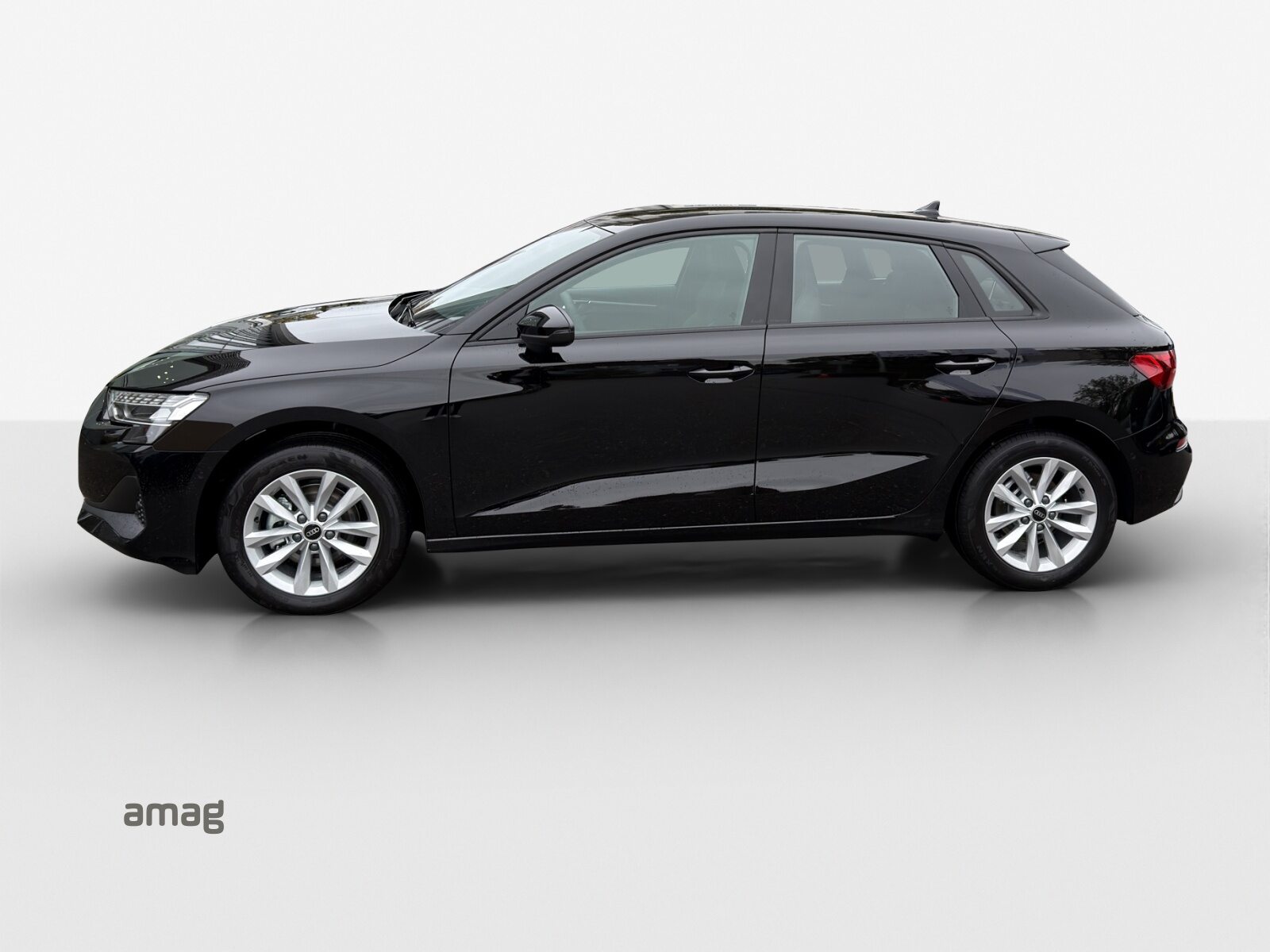 AUDI A3 Sportback TFSI 85 kW Ambition, Benzina, Auto nuove, Automatico - 2