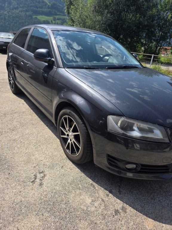 AUDI A3 1.8 T FSI Attraction, Petrol, Second hand / Used, Manual - 3